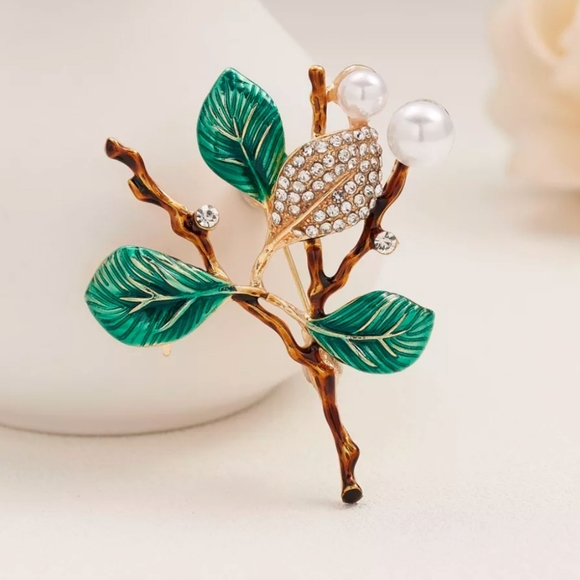 Leaf Rhinestone Brooch Pin - Picture 5 of 5